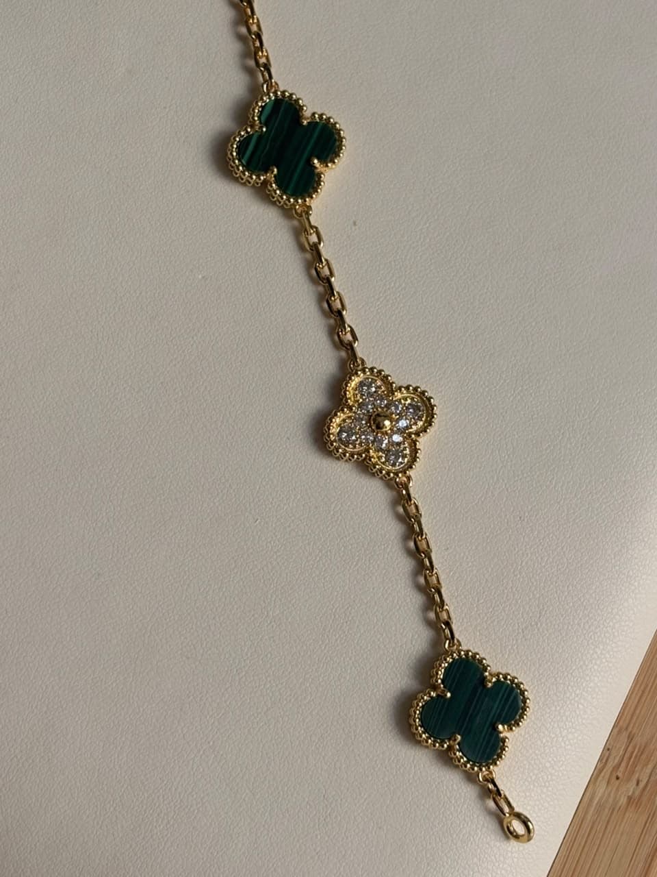 Pulsera dupe diseñador