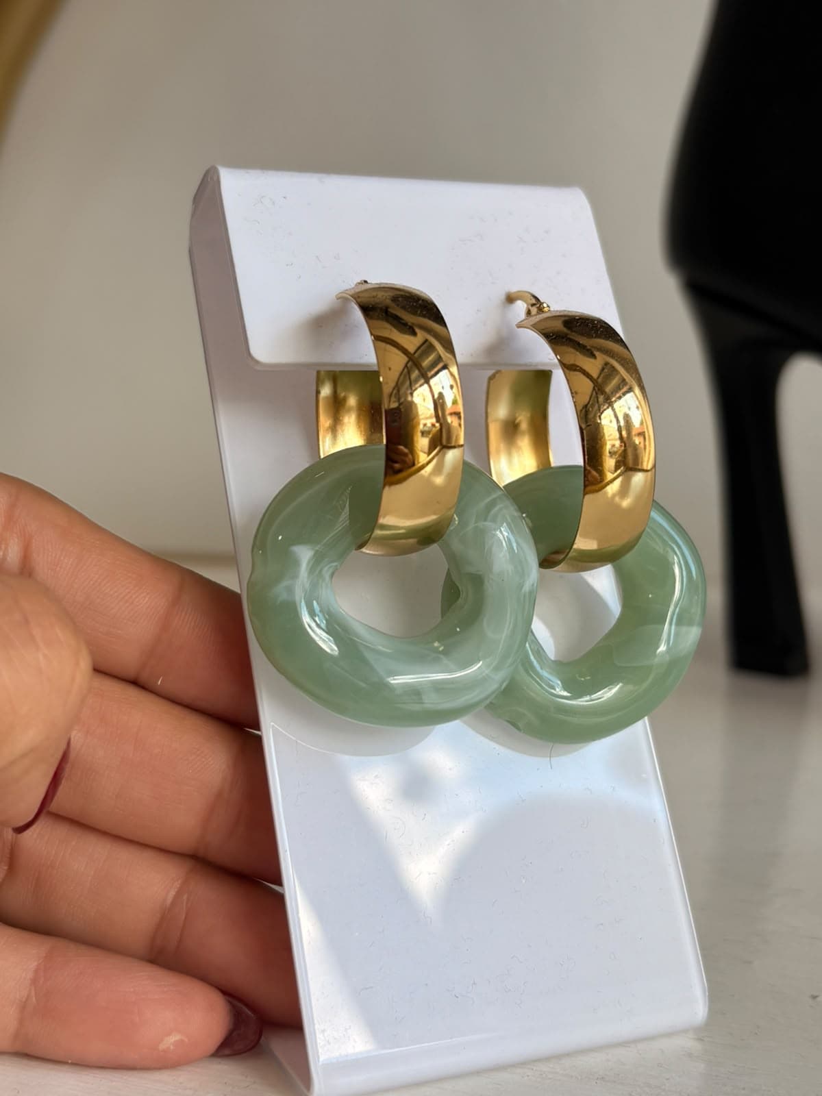 Aretes de acero inoxidable y piedra